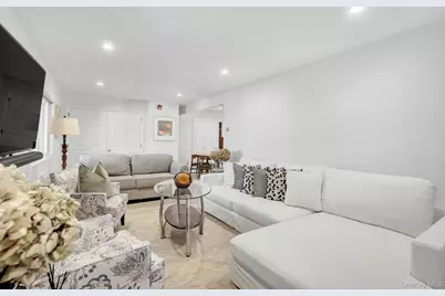 62 Canoe Place Road #513/5, Hampton Bays, NY 11946 - Photo 4