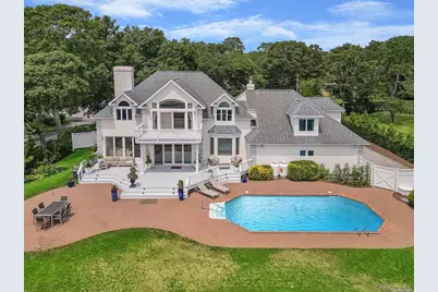 4 Mill Pond Road, Hampton Bays, NY 11946 - Photo 2