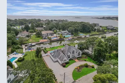 4 Mill Pond Road, Hampton Bays, NY 11946 - Photo 22