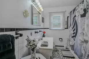 1599 Feureisen Ave, Bohemia, NY 11716 - Photo 18