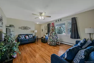 1599 Feureisen Ave, Bohemia, NY 11716 - Photo 6
