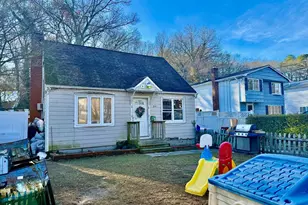 398 Central Islip Blvd, Ronkonkoma, NY 11779 - Photo 2