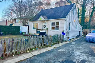 398 Central Islip Blvd, Ronkonkoma, NY 11779 - Photo 4