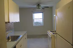 260 Waverly Ave, Patchogue, NY 11772 - Photo 4