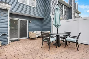 8 Sunridge Ln, Islip, NY 11751 - Photo 20