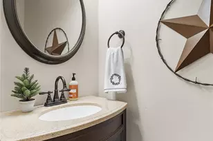 8 Sunridge Ln, Islip, NY 11751 - Photo 18