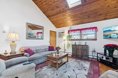 444 Carnation Avenue, Floral Park, NY 11001 - Photo 4