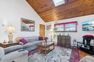 444 Carnation Ave, Floral Park, NY 11001 - Photo 4