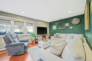 4 Malcolm St, Bellport, NY 11713 - Photo 18