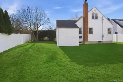 57 Remson Street, Valley Stream, NY 11580 - Photo 2