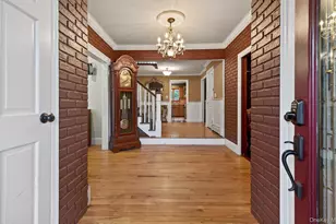 110 Florida Ave, Commack, NY 11725 - Photo 4