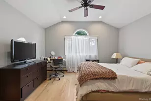 110 Florida Ave, Commack, NY 11725 - Photo 16