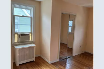 121 Campbell Avenue, Williston Park, NY 11596 - Photo 16