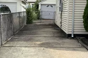 121 Campbell Ave, Williston Park, NY 11596 - Photo 2