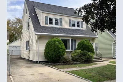 121 Campbell Avenue, Williston Park, NY 11596 - Photo 1