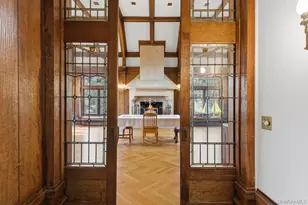 5 Cedar Ln, Glen Cove, NY 11542 - Photo 24