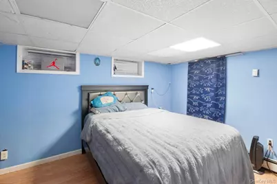 250 Spur Drive S, Bay Shore, NY 11706 - Photo 18