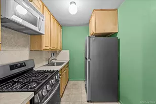 89-35 155th Ave, Howard Beach, NY 11414 - Photo 14