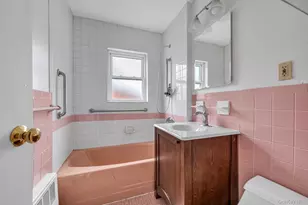 643 Pelham Rd, New Rochelle, NY 10805 - Photo 10