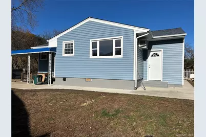 188 Forrest Place, Bay Shore, NY 11706 - Photo 2