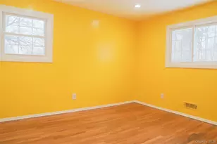 188 Forrest Pl, Bay Shore, NY 11706 - Photo 10