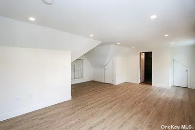 1415 Old Northern Boulevard #5, Roslyn, NY 11576 - Photo 16