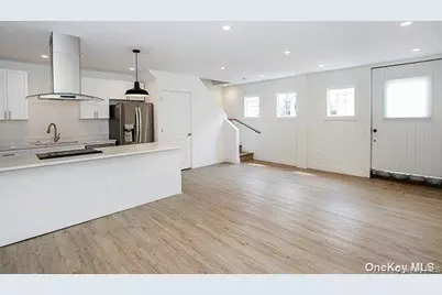 1415 Old Northern Boulevard #5, Roslyn, NY 11576 - Photo 8