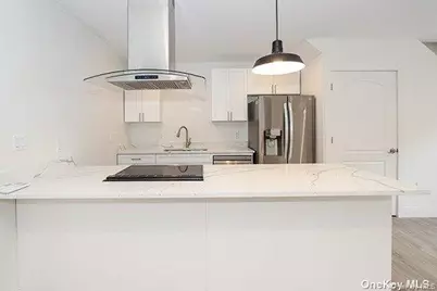 1415 Old Northern Boulevard #5, Roslyn, NY 11576 - Photo 6