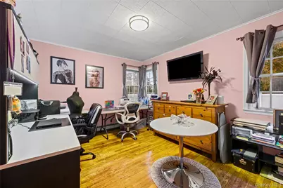 2906 Lawrence Drive, Wantagh, NY 11793 - Photo 14