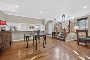 1 Parkridge Ct, Huntington, NY 11743 - Photo 10