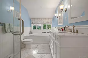 342 Woodbury Rd, Cold Spring Harbor, NY 11724 - Photo 16