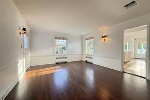 342 Woodbury Rd, Cold Spring Harbor, NY 11724 - Photo 8