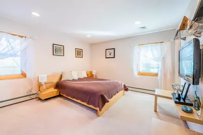 192 Birch Drive, Manhasset Hills, NY 11040 - Photo 24