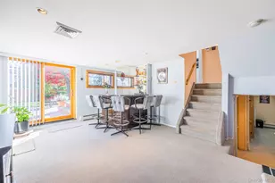 192 Birch Dr, Manhasset Hills, NY 11040 - Photo 28