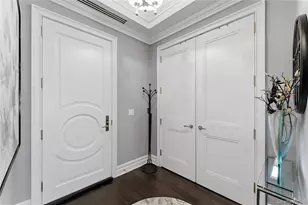 5000 Royal Ct, North Hills, NY 11040 - Photo 16