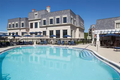 5000 Royal Court #5103, North Hills, NY 11040 - Photo 36