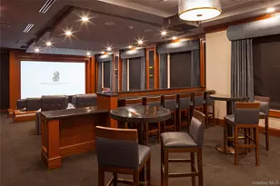 5000 Royal Ct, North Hills, NY 11040 - Photo 32