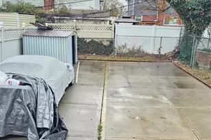 109-47 176th St, Jamaica, NY 11433 - Photo 2