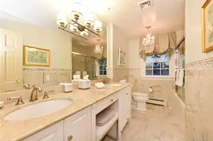 11 Joy Dr, Manhasset Hills, NY 11040 - Photo 32