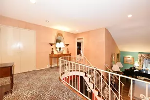 11 Joy Dr, Manhasset Hills, NY 11040 - Photo 24