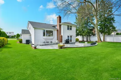 11 Joy Drive, Manhasset Hills, NY 11040 - Photo 38