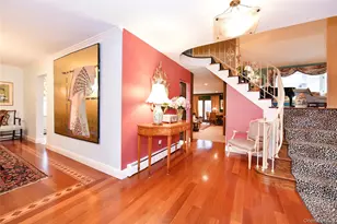 11 Joy Dr, Manhasset Hills, NY 11040 - Photo 6