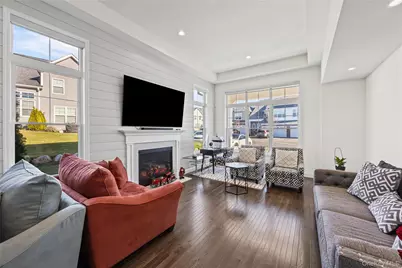 366 Wavell Avenue, Yaphank, NY 11980 - Photo 6