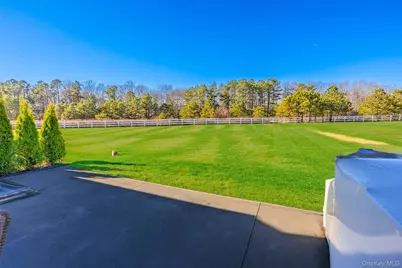 366 Wavell Avenue, Yaphank, NY 11980 - Photo 28