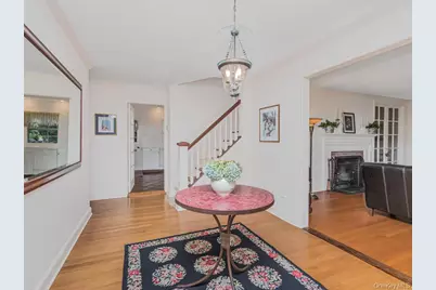 105 Douglas Road, Chappaqua, NY 10514 - Photo 4