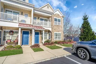 73 Millie CT, Patchogue, NY 11772 - Photo 2