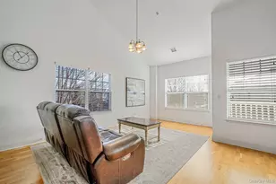 73 Millie CT, Patchogue, NY 11772 - Photo 16