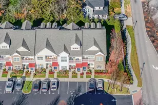 73 Millie CT, Patchogue, NY 11772 - Photo 6