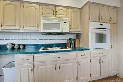 14 Aspen Way, Thornwood, NY 10594 - Photo 4