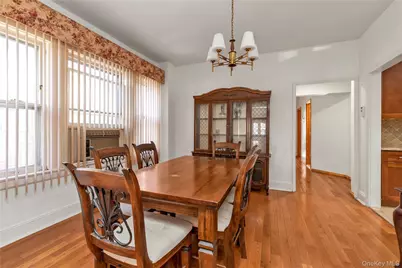 164-12 76th Avenue, Fresh Meadows, NY 11366 - Photo 6